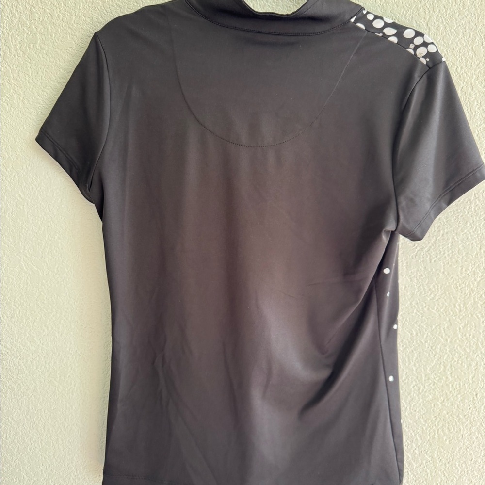 SyEnergy by Chicos Stylish Black and White Women's Golf Top size 1 embellished - Picture 5 of 5